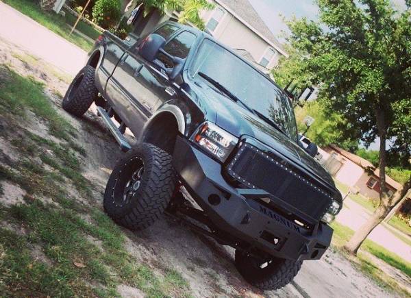Ford Super Duty with an ICI Front RT Series Bumper