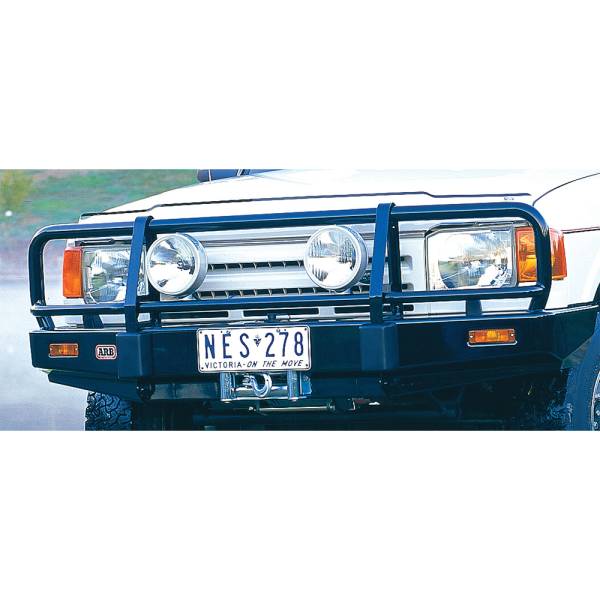 ARB 4x4 Accessories - ARB 3432050 Deluxe Winch Front Bumper with Bull Bar for Land Rover Discovery 1994-1998