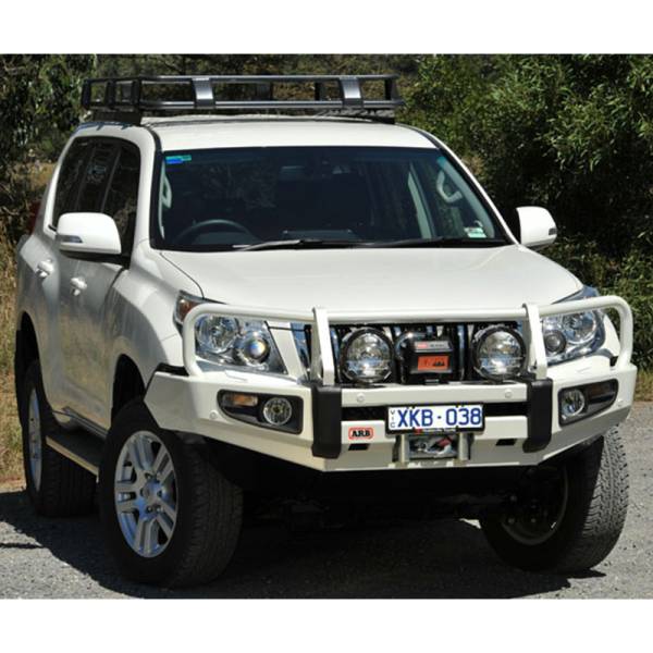 ARB 4x4 Accessories - ARB 3221760 Deluxe Front Bumper with Bull Bar for Toyota Land Cruiser 2009-2013