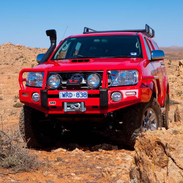 ARB 4x4 Accessories - ARB 3214510 Deluxe Front Bumper with Bull Bar for Toyota Hilux 2005-2011
