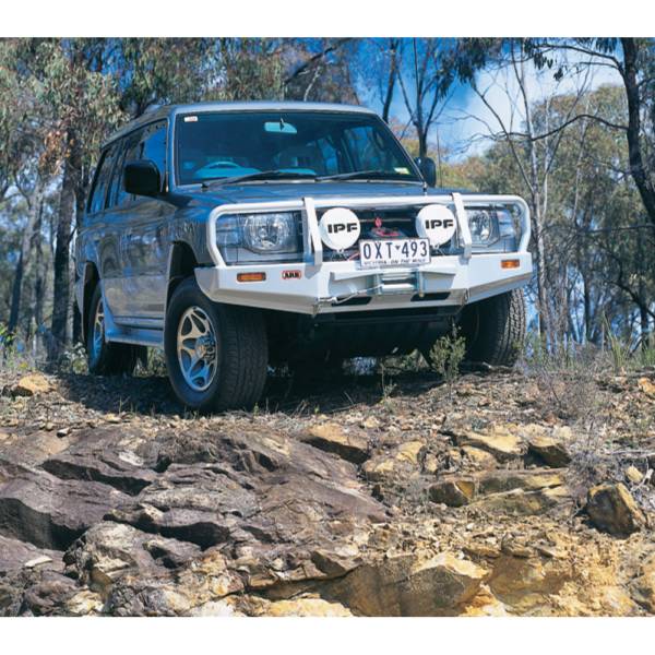 ARB 4x4 Accessories - ARB 3434040 Deluxe Front Bumper with Bull Bar for Mitsubishi Montero 1997-2000
