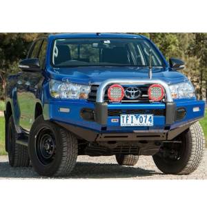 ARB 3914530 Deluxe Sahara Front Bumper with Bar for Toyota Hilux 2015-2018