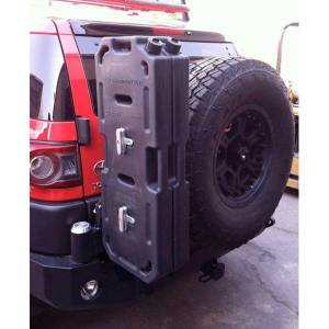 Expedition One GERI-MNT-STC-1CAN KIT-PC Geri Mount Bracket for Flat Panel Fuel and Water Cans on Tire Carrier - Textured Black Powder Coat